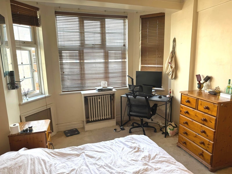 Room Northways in Greater London