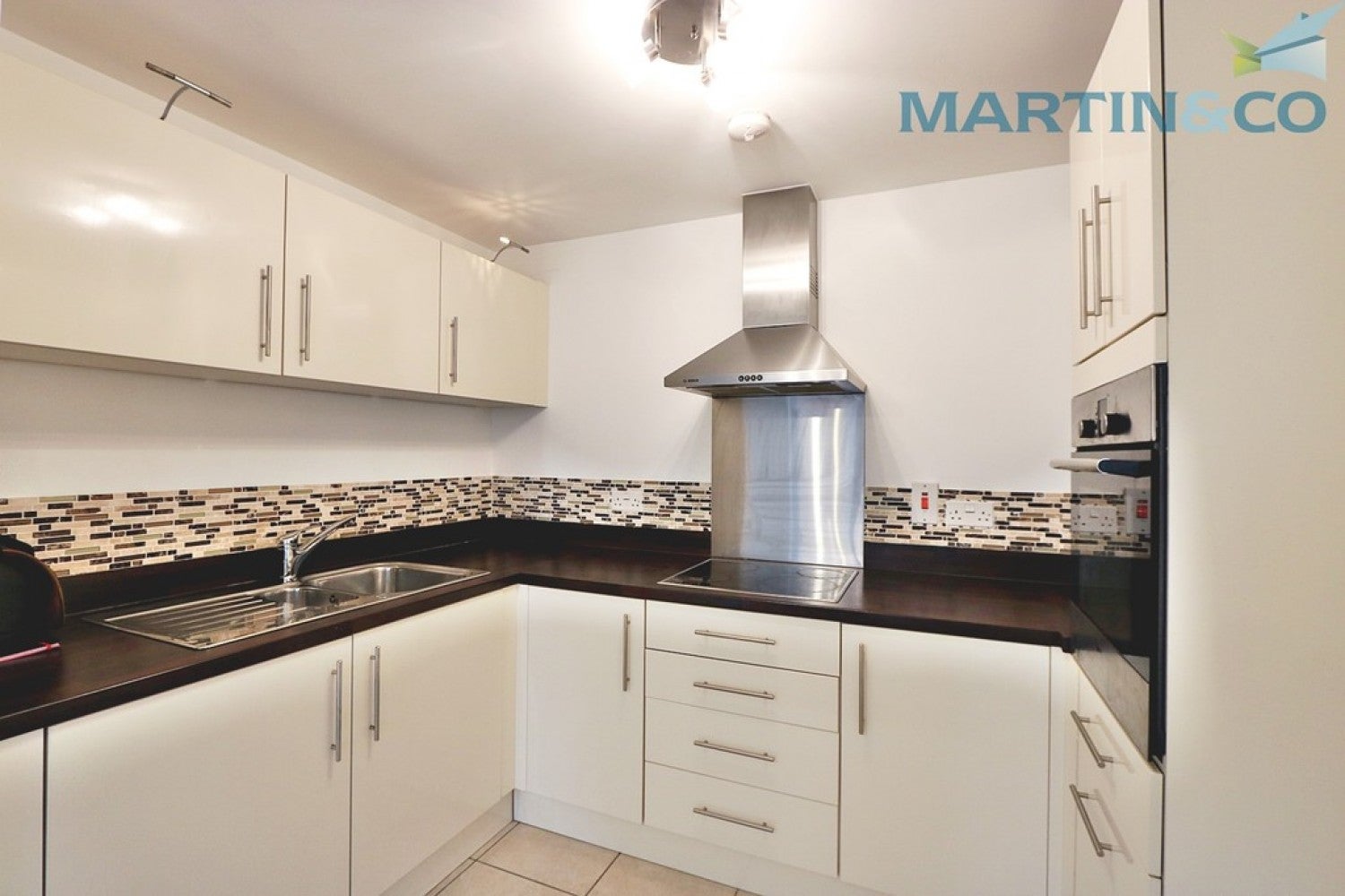 Flat Overstone Court in Cardiff