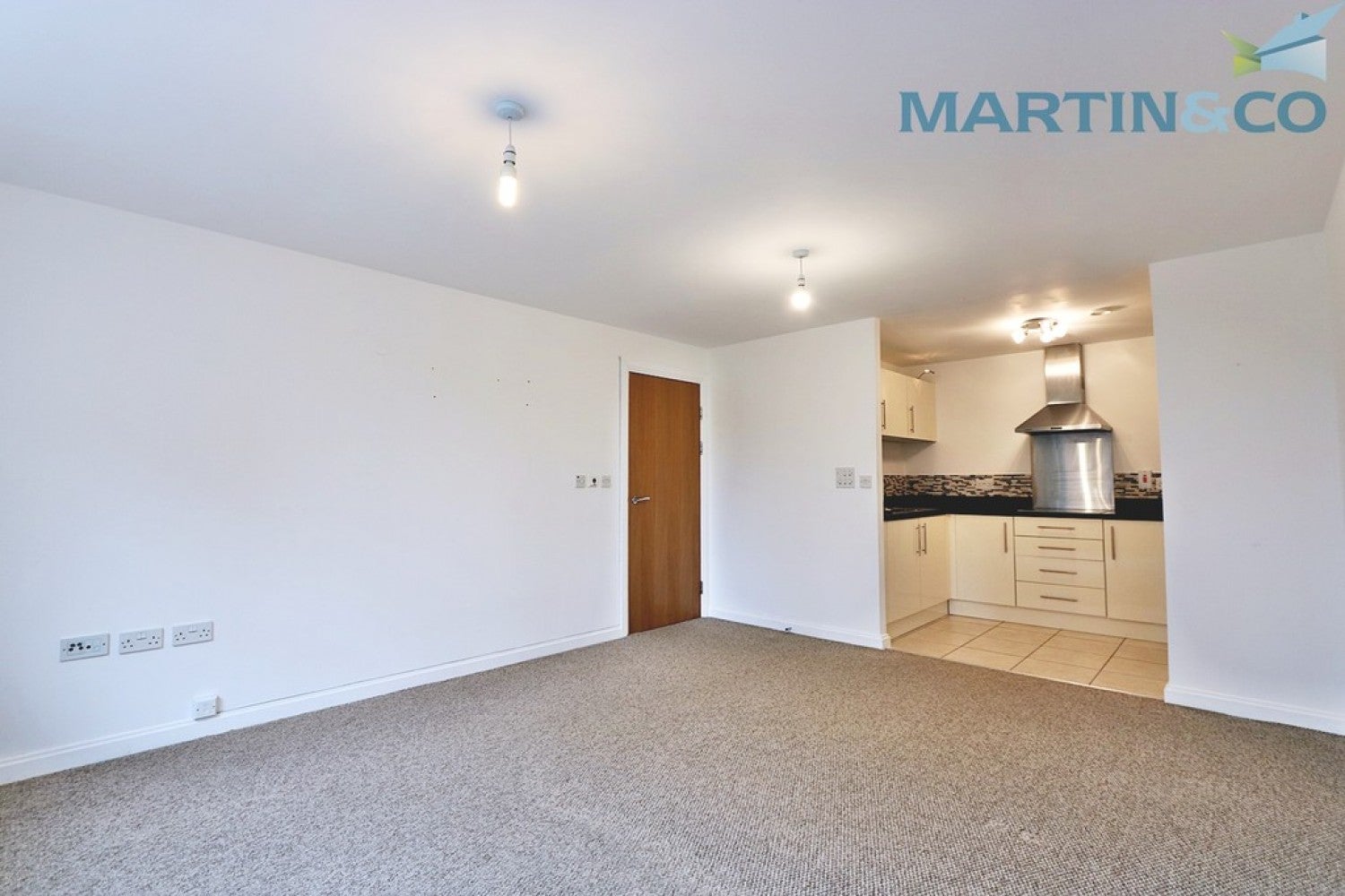 Flat Overstone Court in Cardiff