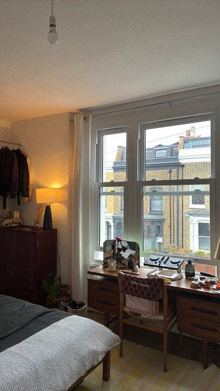 Room Elderfield Road in Greater London