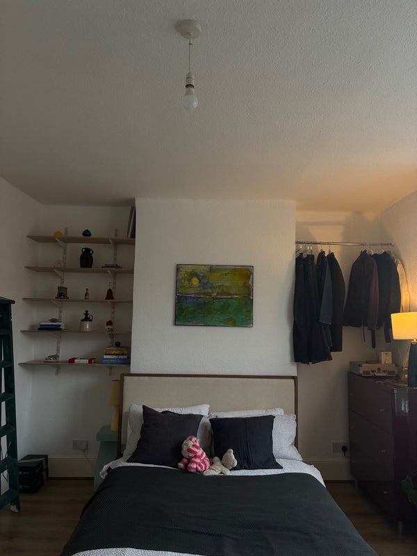 Room Elderfield Road in Greater London