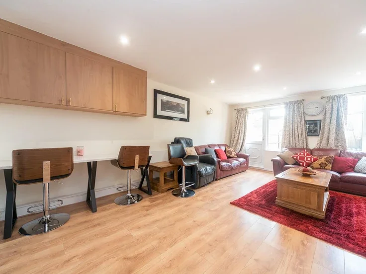 House Whernside Close in Greater London