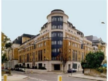 Room Plaza Parade in Greater London