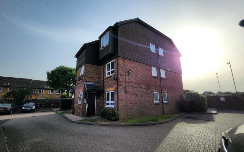 Flat Cippenham Lane in Slough