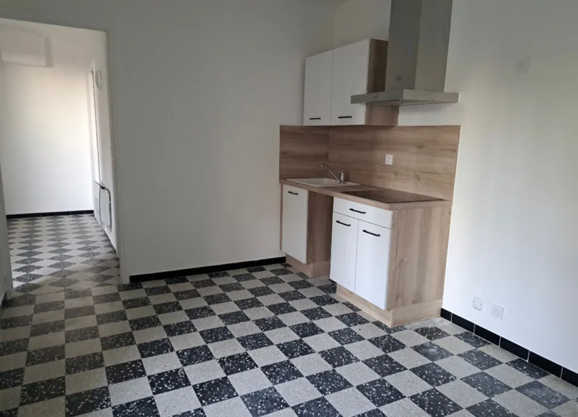Flat Rue du Cardinal de Cabrières in Cabrières