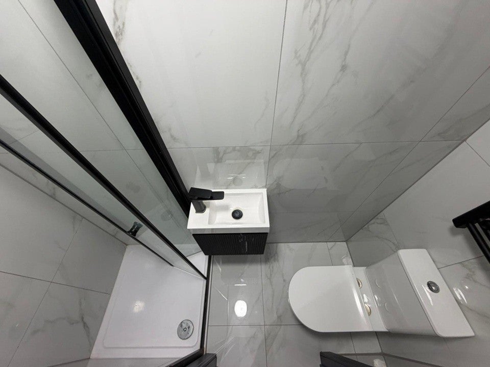 Flat Berriman Road in Greater London