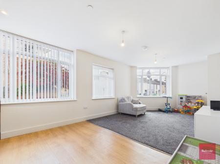 Flat Dillwyn Street in Swansea