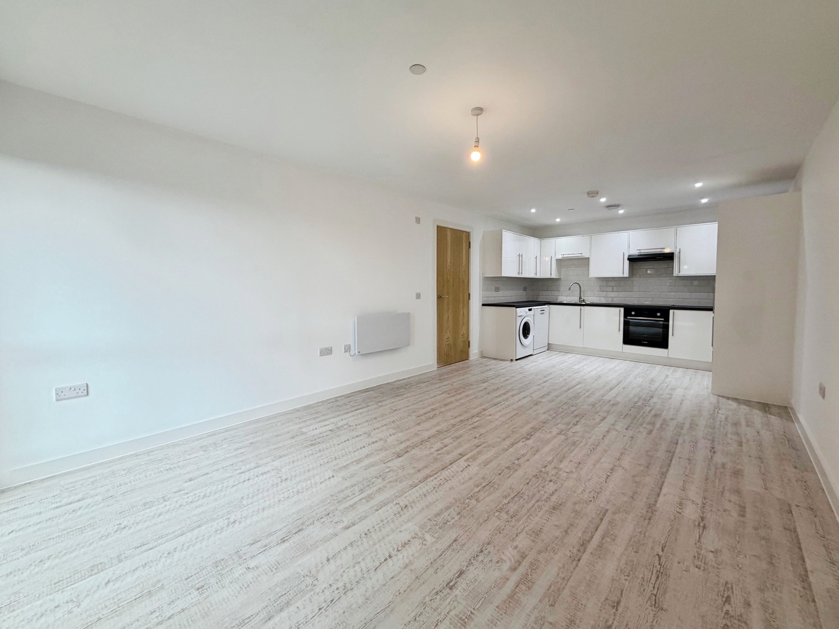 Flat Albert Place in Peterborough