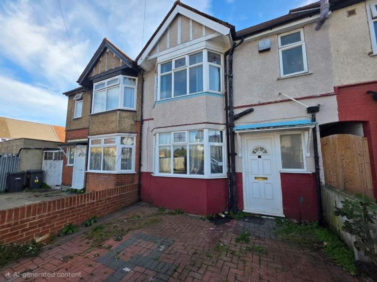 Flat Chester Close in Luton