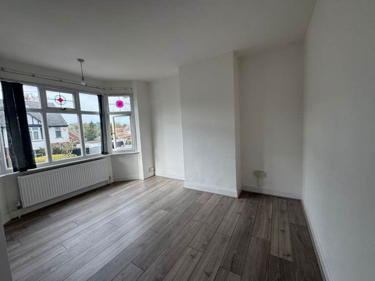 Flat Chester Close in Luton