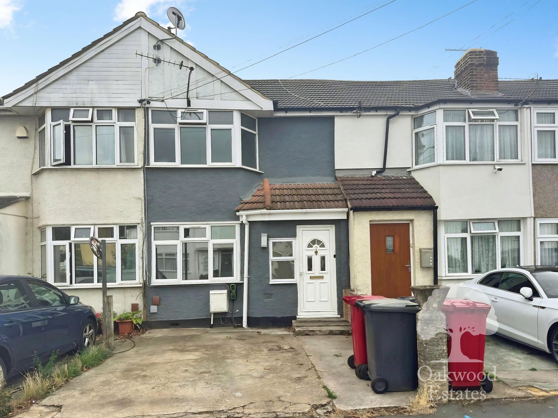 House Salt Hill Way in Slough