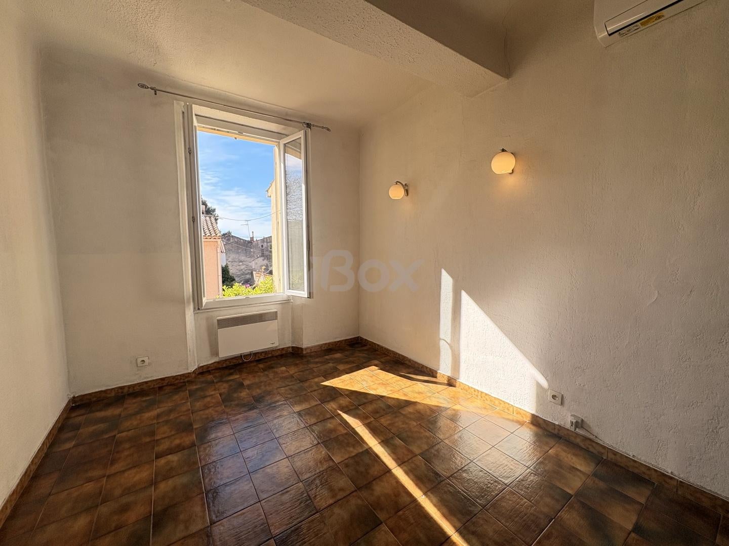 Room Rue Bayle in Toulon