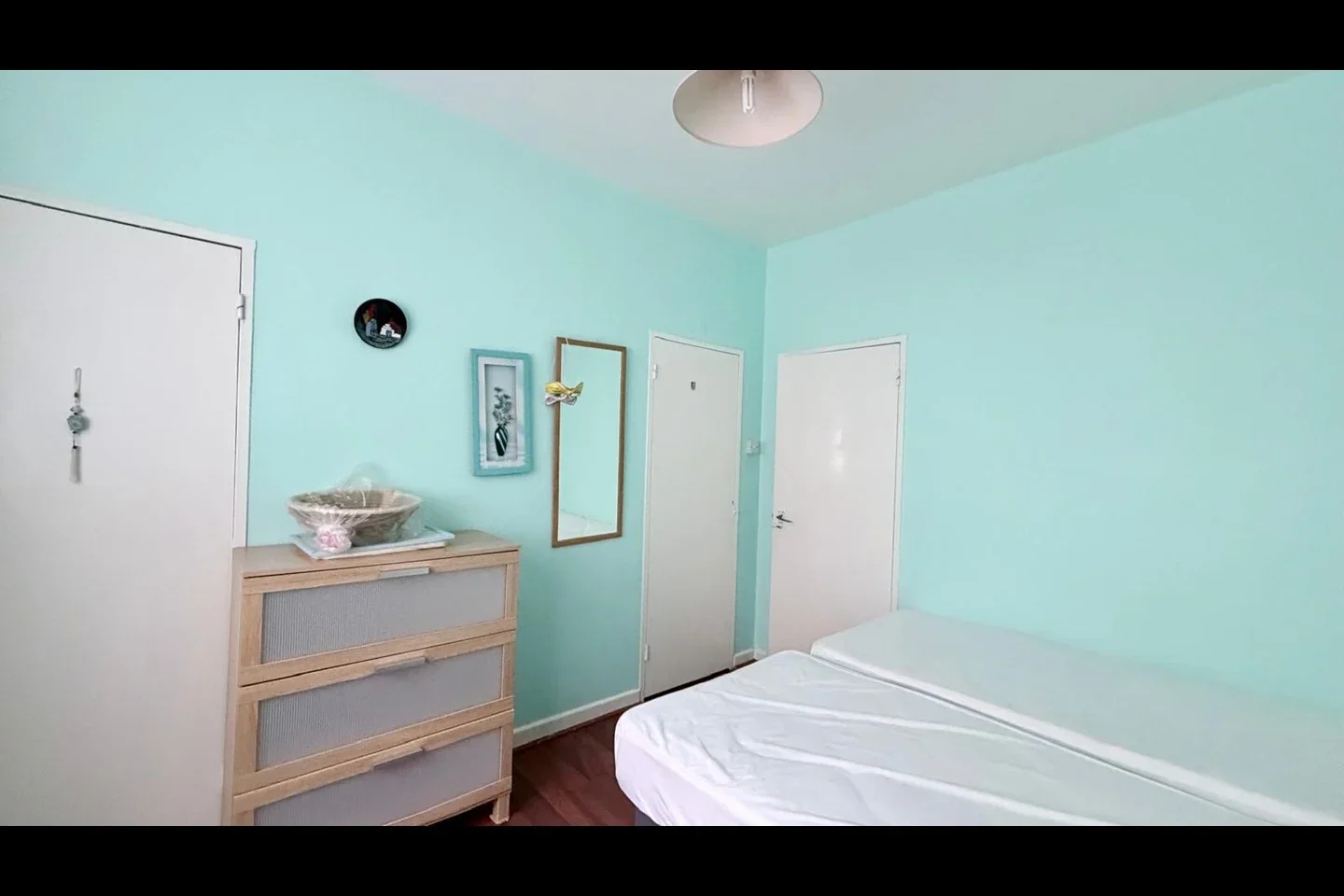 Room Trebovir Road in Greater London
