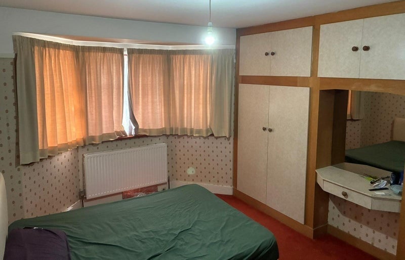 Room Vivian Avenue in Greater London