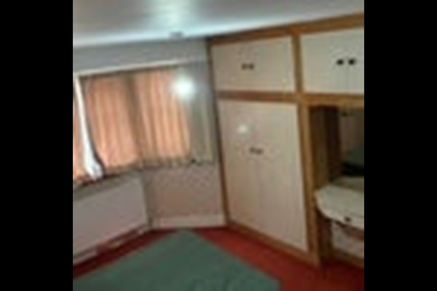Room Vivian Avenue in Greater London