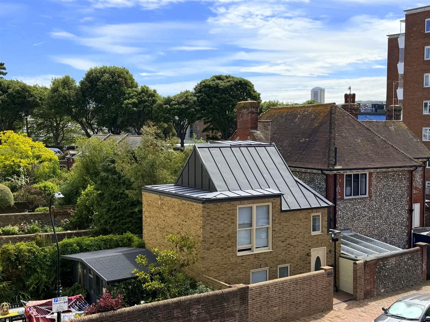 Flat Burlington Place in Eastbourne