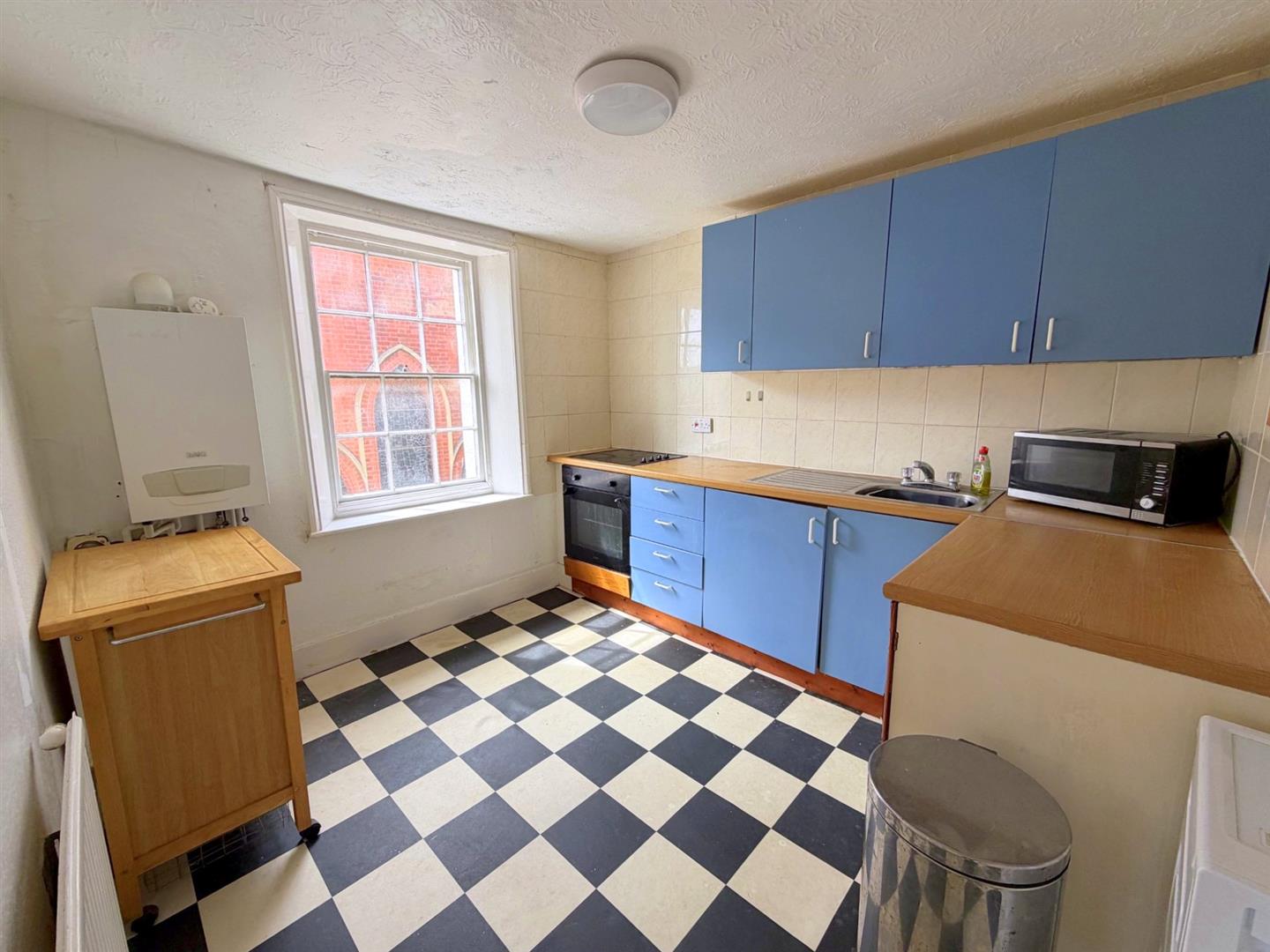 Flat Burlington Place in Eastbourne