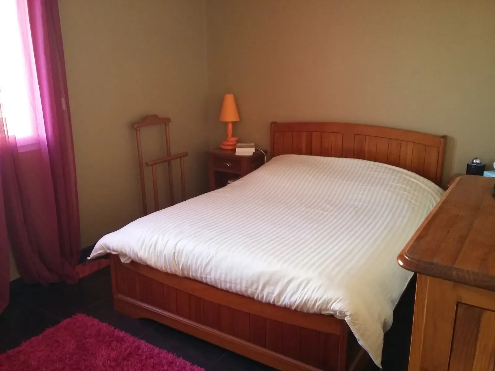 Chambre Rue de la Folle Avoine à Bésayes