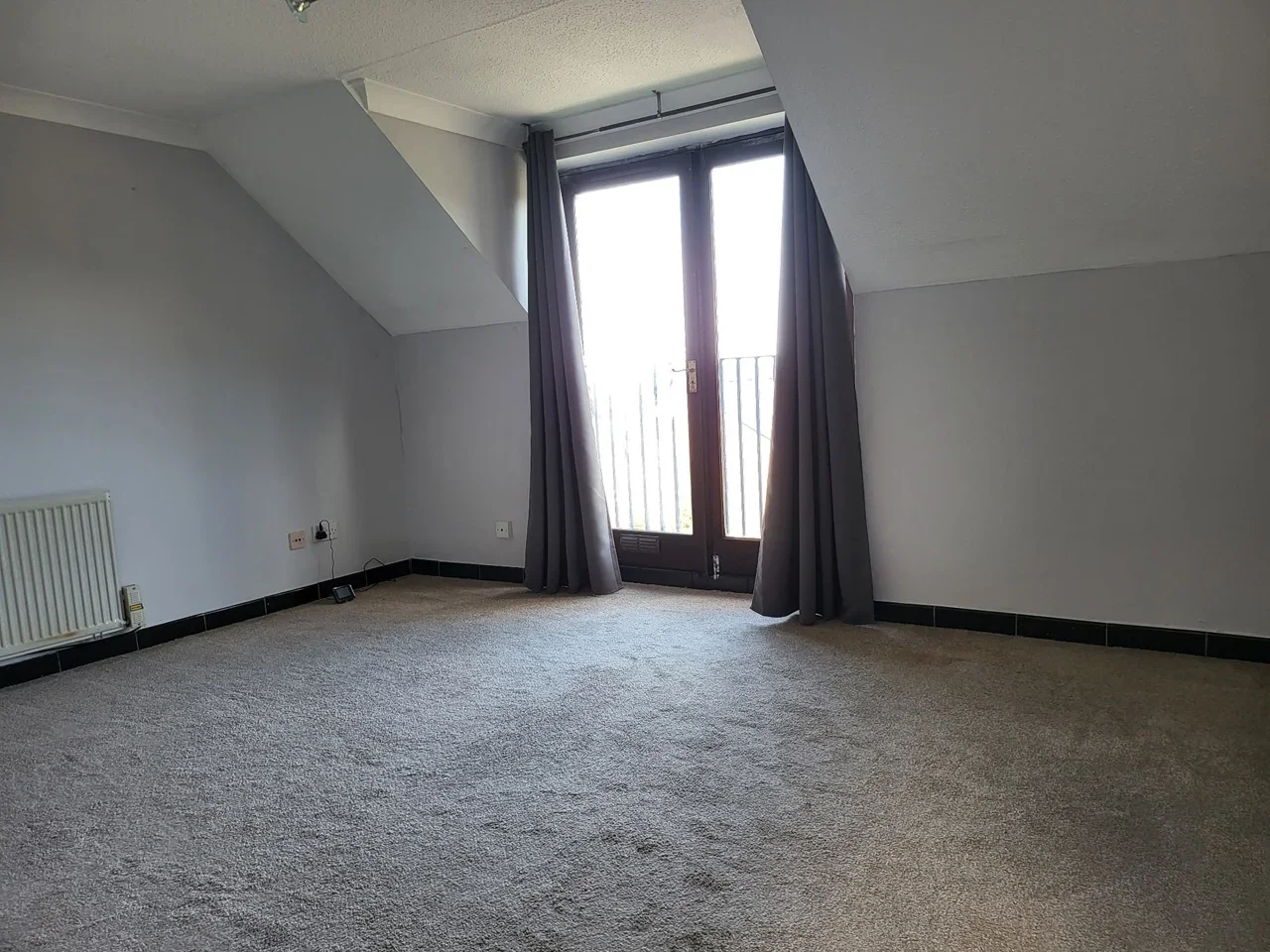House Shire Place in Crawley