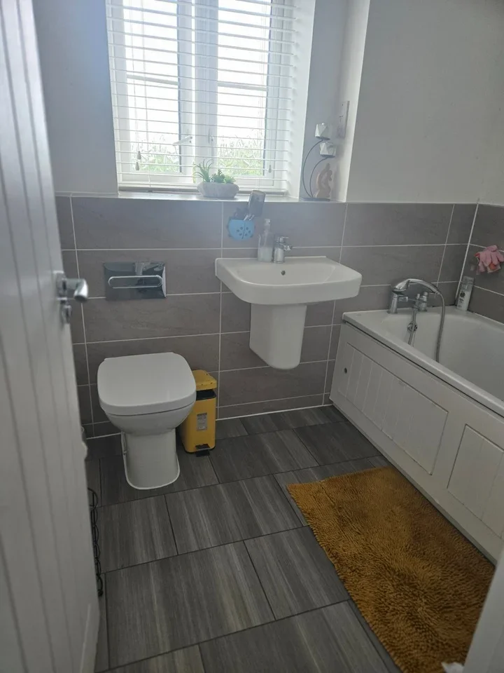Room Whitworth Close in Hoo St. Werburgh