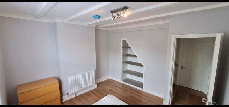 Room Laud Street in Greater London