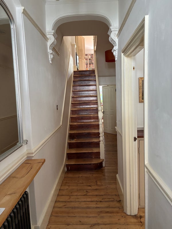 Room Park Hall Road in Greater London