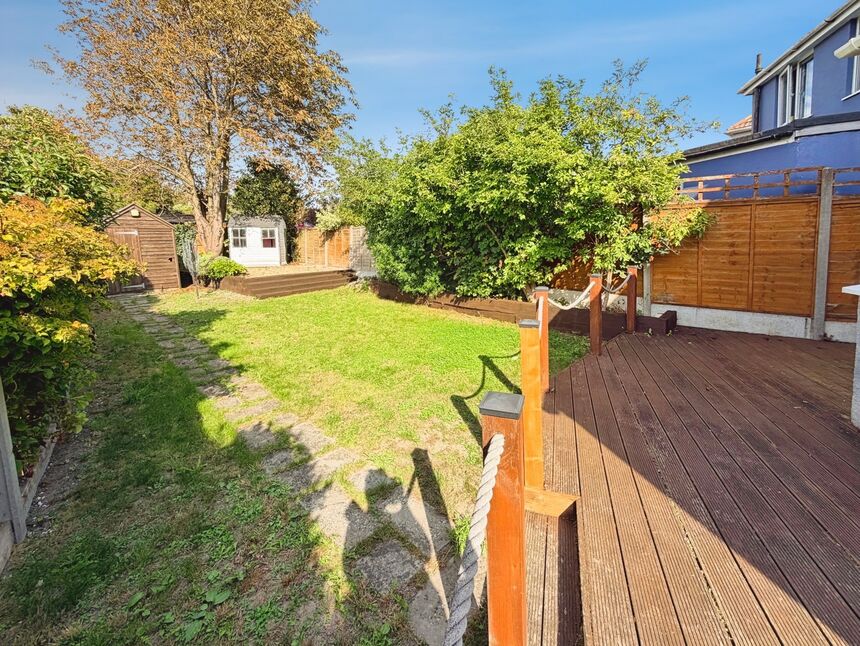House Astrid Road in Deal