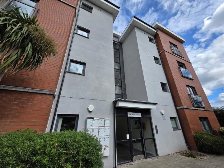 Flat Central Way in Warrington