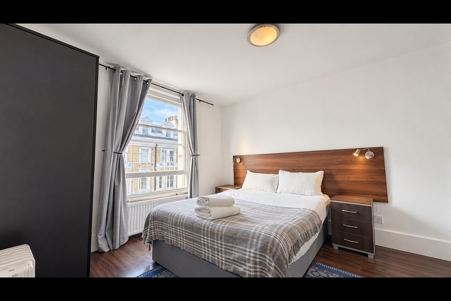 Flat Knaresborough Place in Greater London