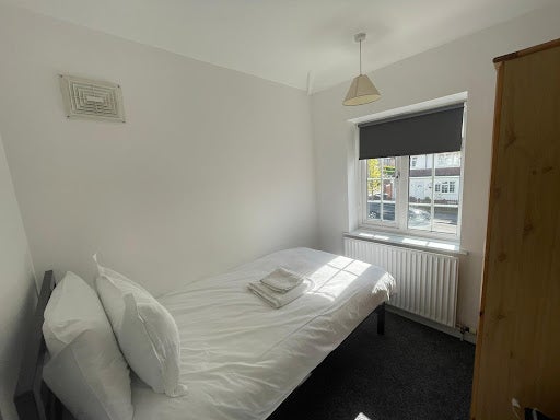 Room Avalon Road in Greater London