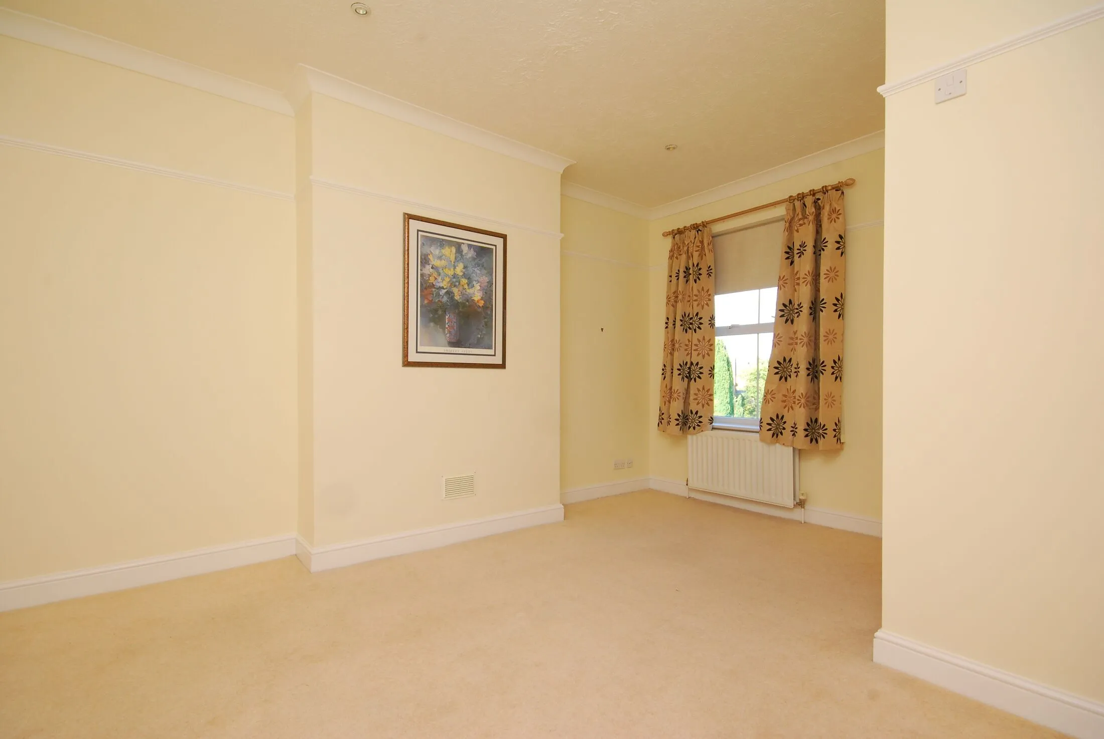 Flat Dene Road in Guildford