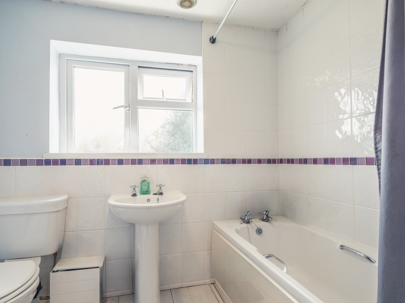 Room Whitton Way in Newcastle upon Tyne