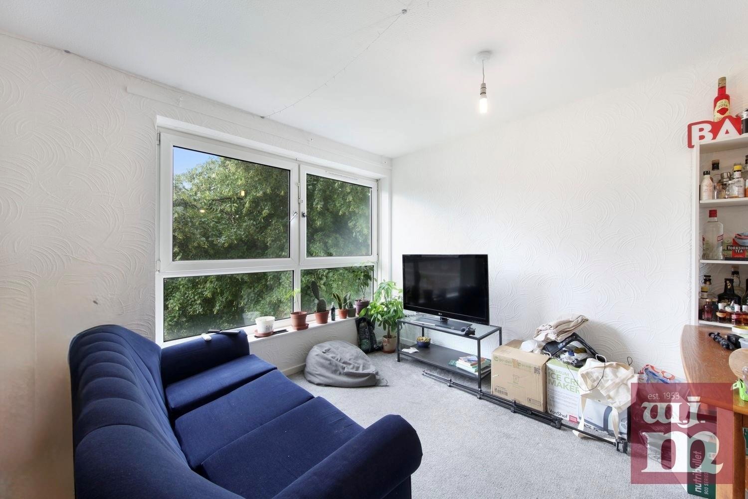 Room Mile End Road in Greater London