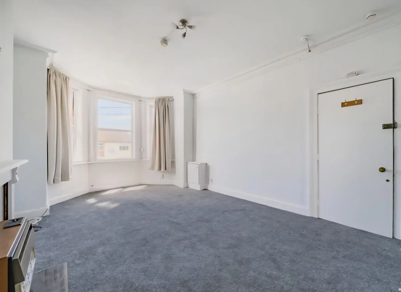 Flat Queen's Road in Hoylake