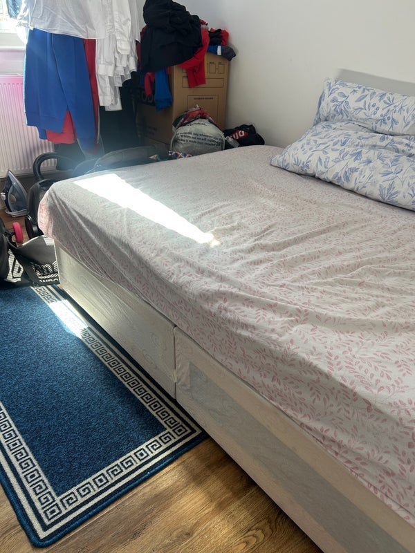 Room Palace Road in Greater London