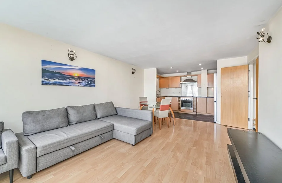 Flat Hamilton Square in Greater London