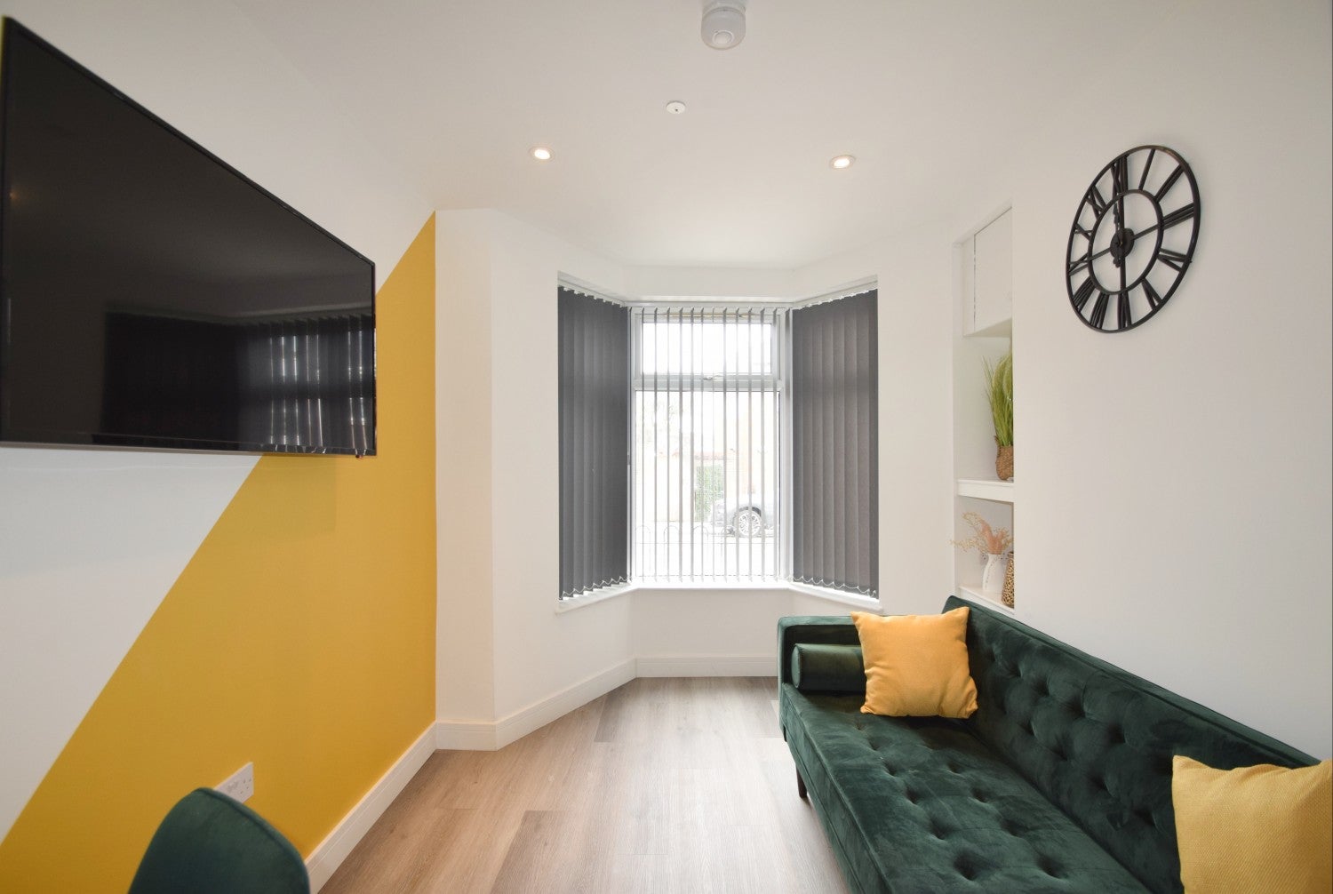 Flat Dalton Street in Cardiff