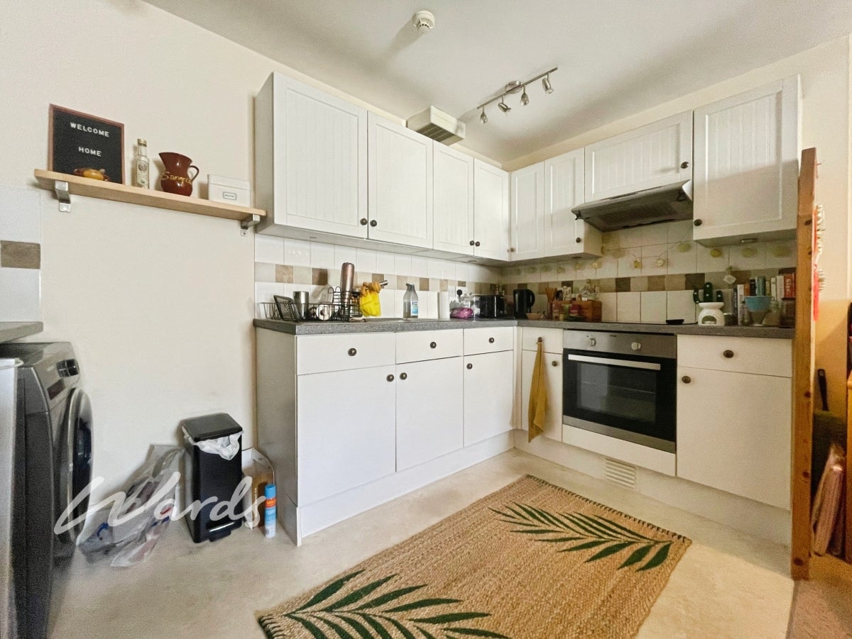 Flat Wacher Court in Canterbury