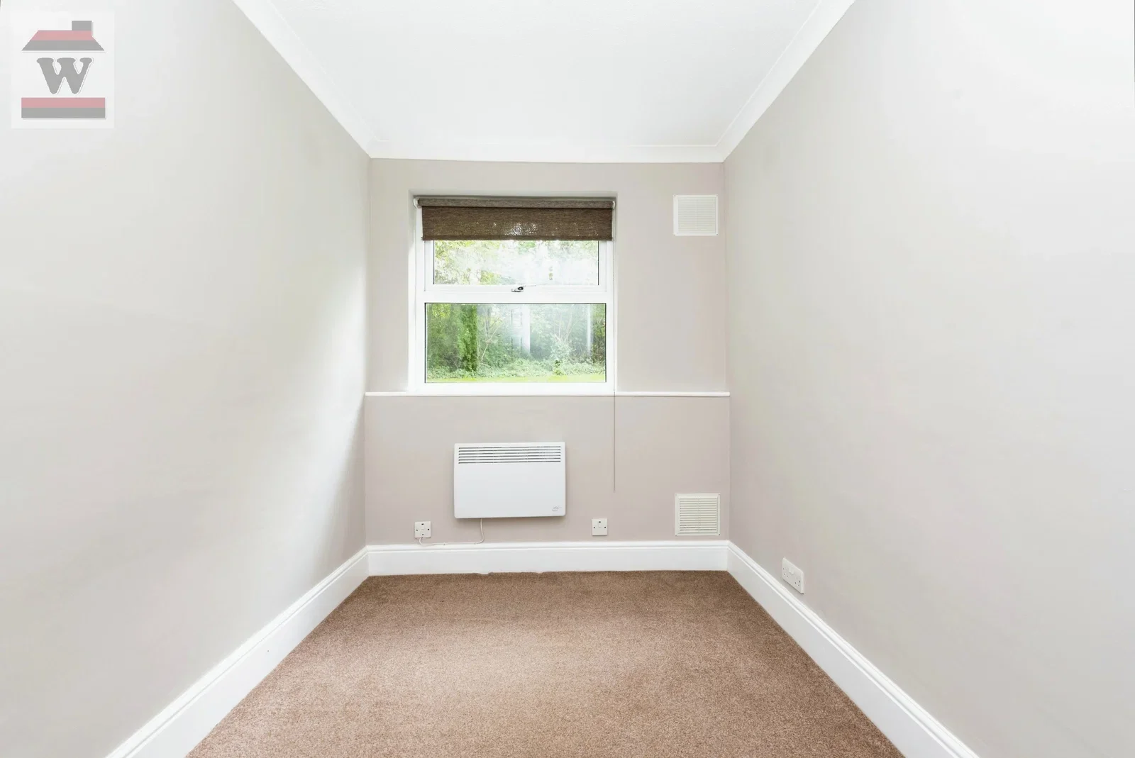 Flat Hepple Close in Greater London