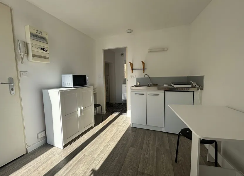 Room Rue Abel Tassin in Buxerolles