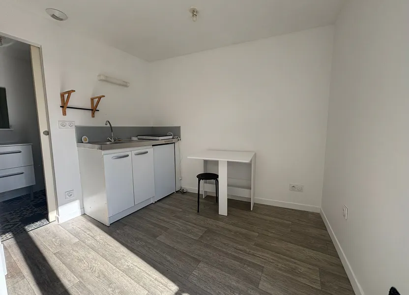 Room Rue Abel Tassin in Buxerolles