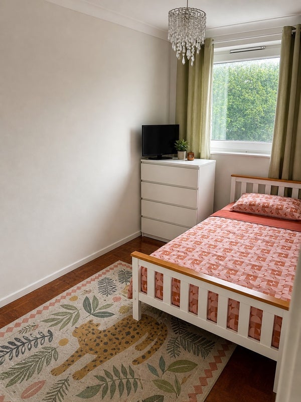 Flat Porchester Mead in Greater London