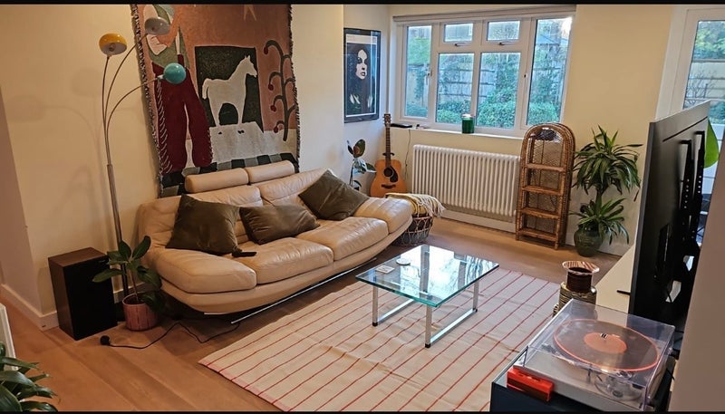 Flat South Close in Greater London