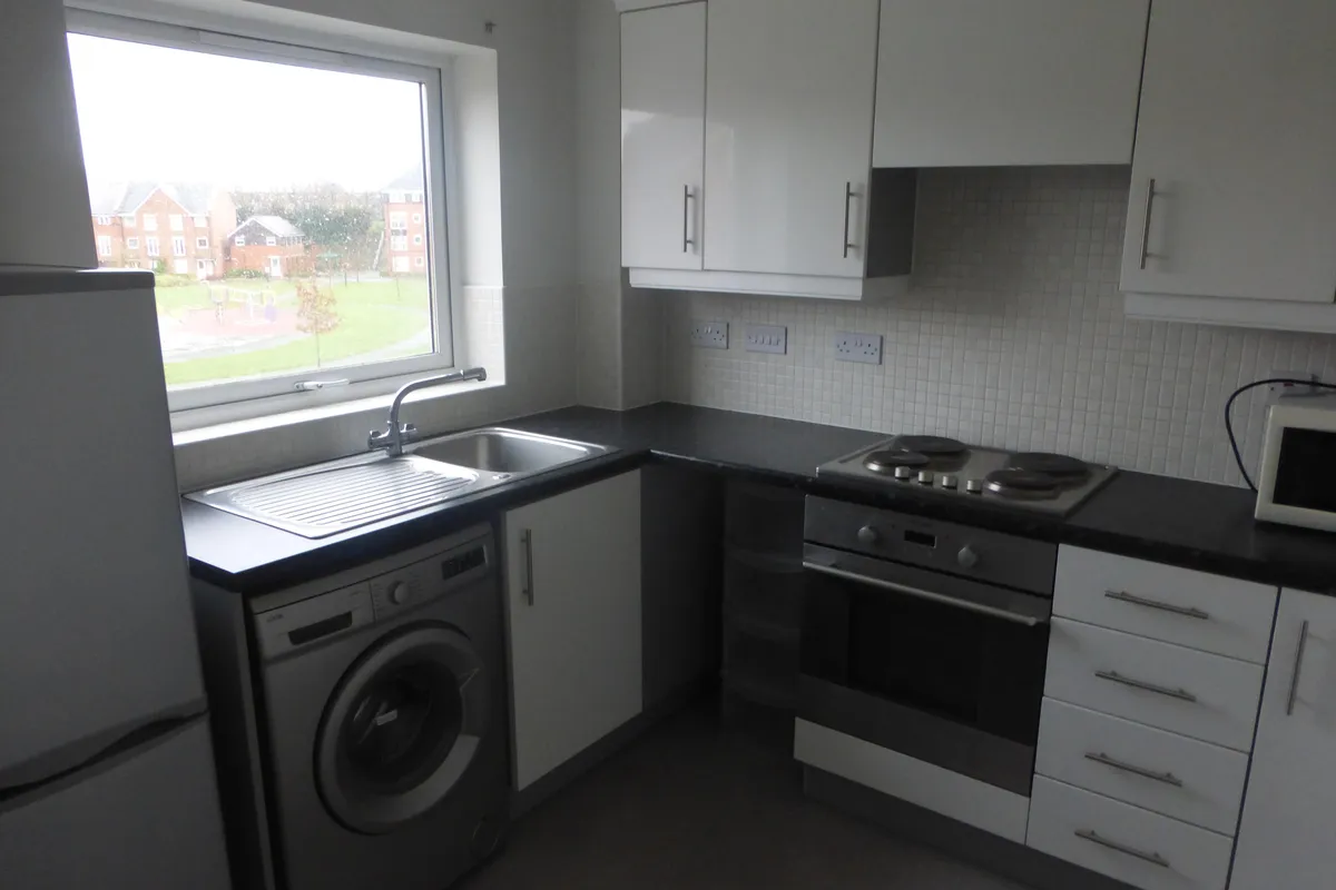 Flat Celsus Grove in Swindon