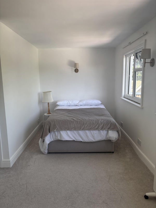 Room Horsham Road in Mid Sussex