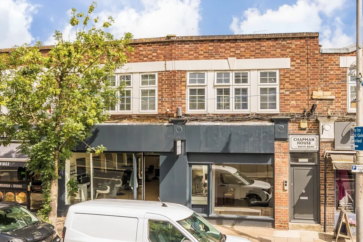 Flat Heath Road in Greater London