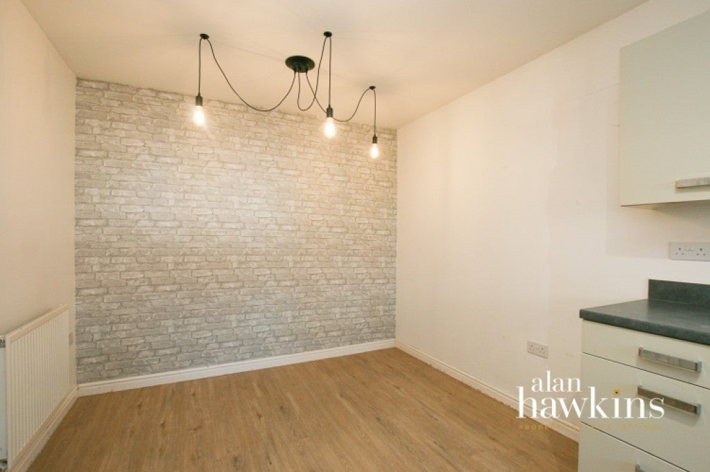 House Buxton Way in Royal Wootton Bassett