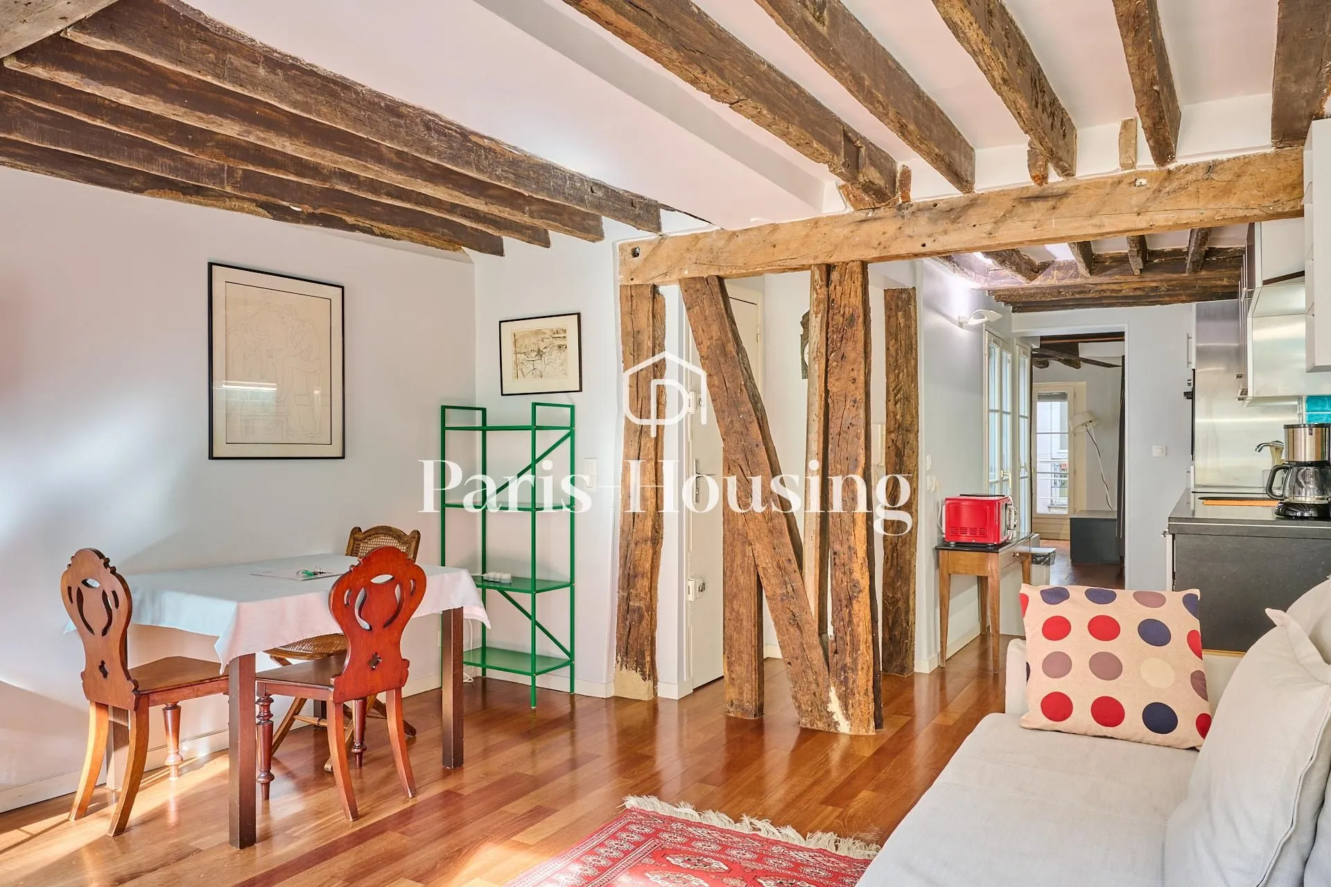 Flat Rue Geoffroy l'Angevin in Paris