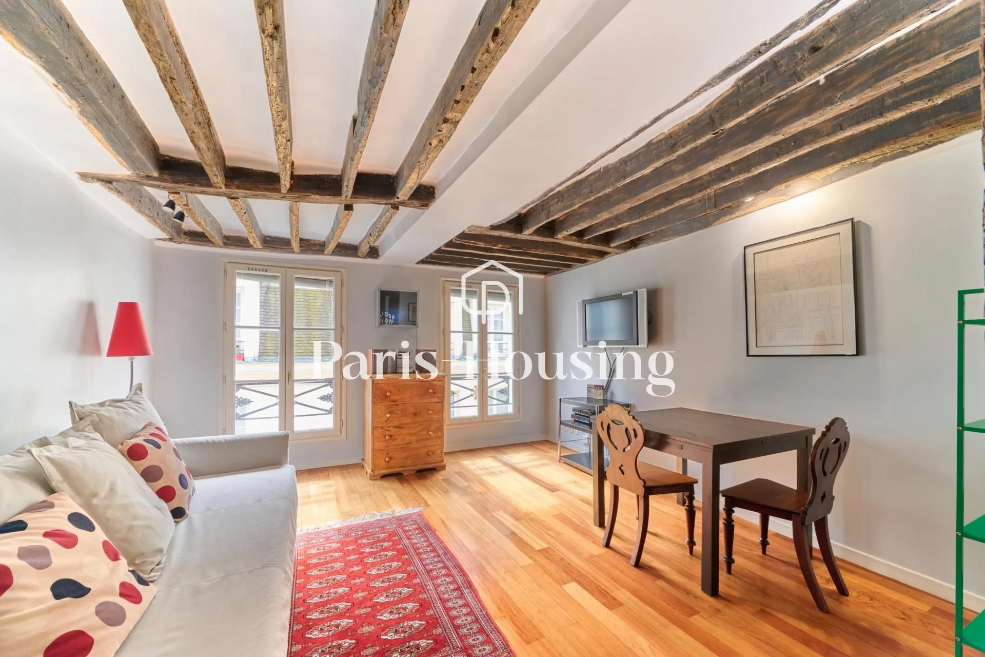 Flat Rue Geoffroy l'Angevin in Paris
