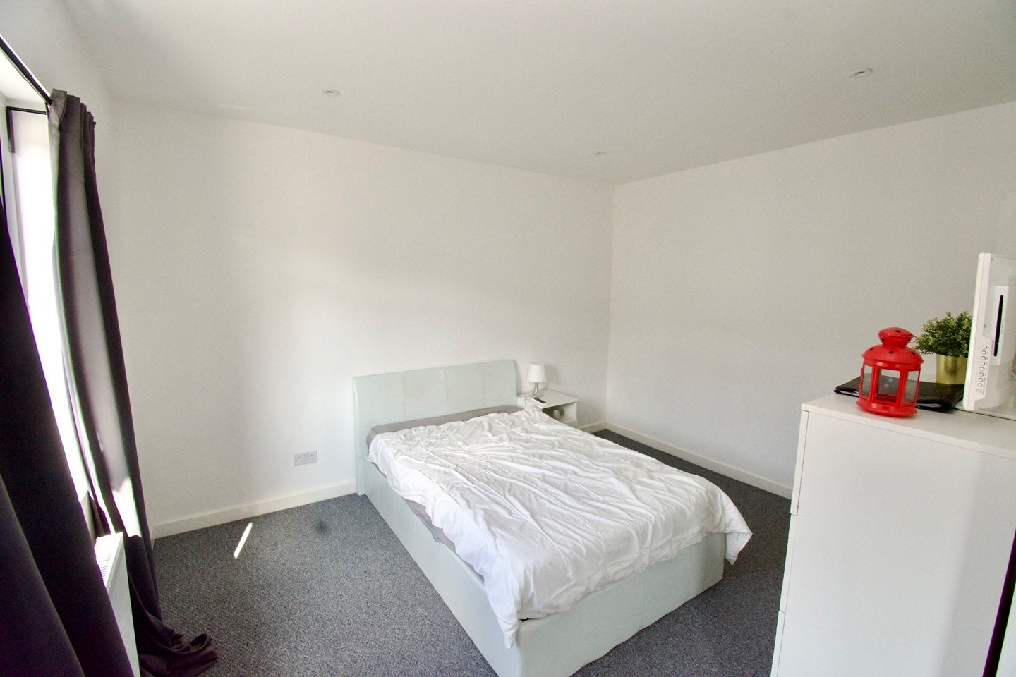Flat Chartley Avenue in Greater London